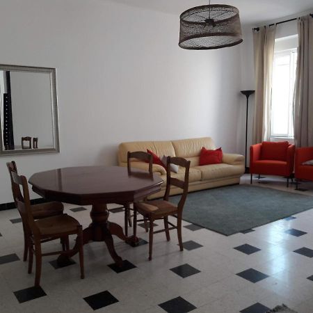 T4- Terrasse 50M², Garage, Centre-Ville Narbonne Buitenkant foto
